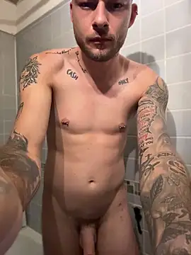 Snapshot of hottwoboys chatting on June 18, 2026, 6:34 pm hottwoboys online show from June 18, 2026, 6:34 pm