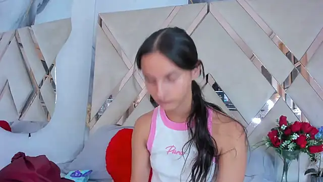 ninaht online show from October 1, 2025, 8:37 pm