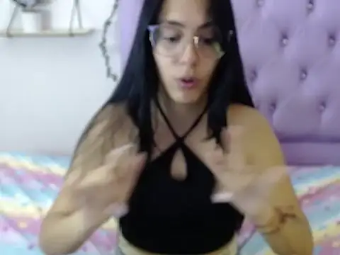 Freyja 01 online show from November 17, 2025, 9:31 pm