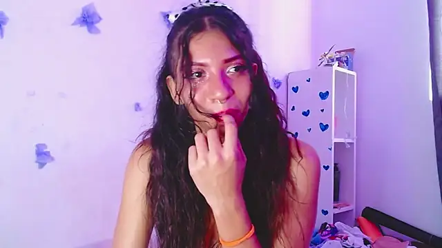 Carlacutte online show from December 2, 2024, 12:18 pm