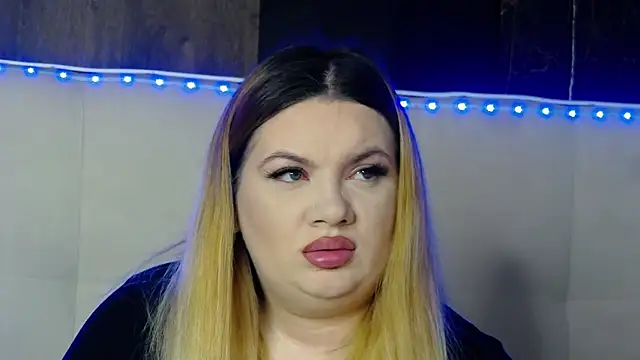 MelanieBrownn online show from February 9, 2026, 6:06 am