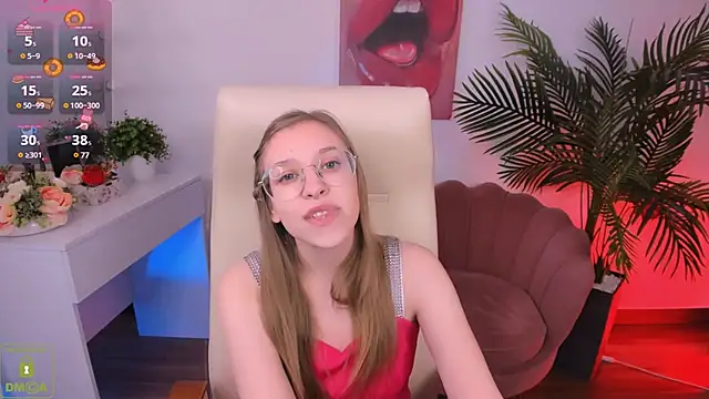 LayriantaVee online show from February 17, 2025, 7:04 am