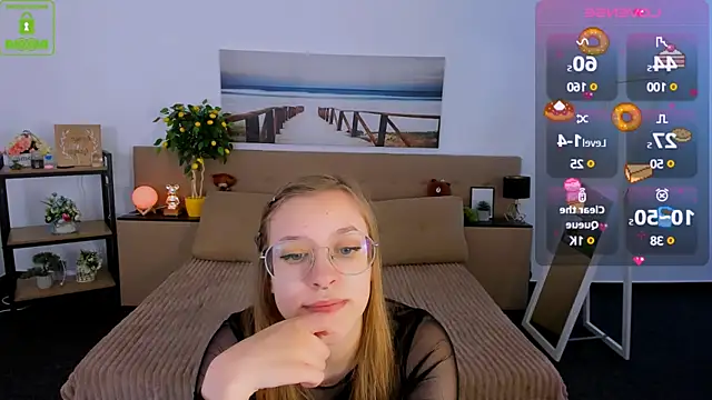 LayriantaVee online show from February 18, 2025, 10:05 am