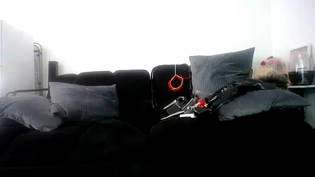 Niquitasparkles online show from January 21, 2025, 6:22 am