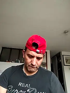 RogueTraveler online show from March 18, 2025, 6:26 pm