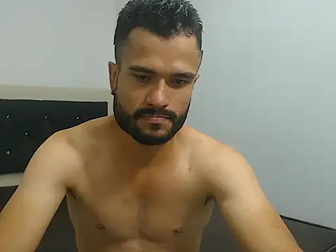 Snapshot of yeikonnht chatting on March 28, 2026, 12:10 am yeikonnht online show from March 28, 2026, 12:10 am