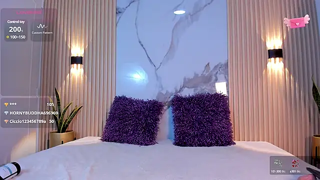 Snapshot of valentina_lux chatting on January 30, 2025, 9:36 am valentina lux online show from January 30, 2025, 9:36 am