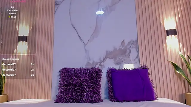 Snapshot of valentina_lux chatting on February 26, 2025, 7:09 am valentina lux online show from February 26, 2025, 7:09 am
