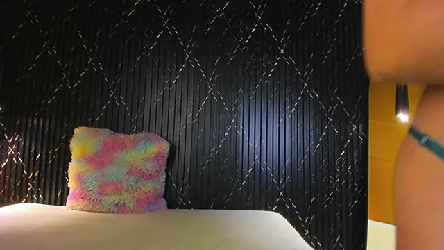 Snapshot of valentina_lux chatting on September 29, 2025, 7:19 pm valentina lux online show from September 29, 2025, 7:19 pm