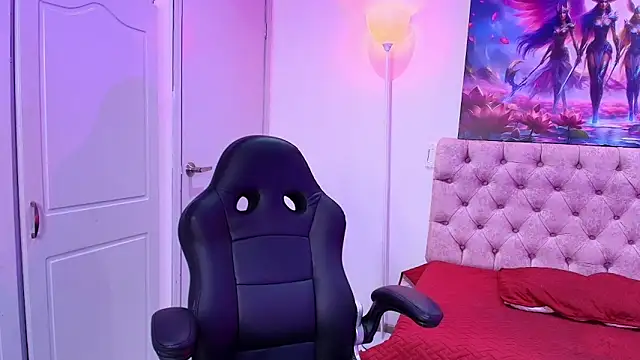 KimberlyVillaLobos online show from February 1, 2025, 11:54 am