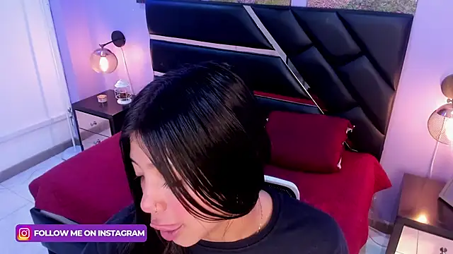 KimberlyVillaLobos online show from March 1, 2025, 2:44 pm