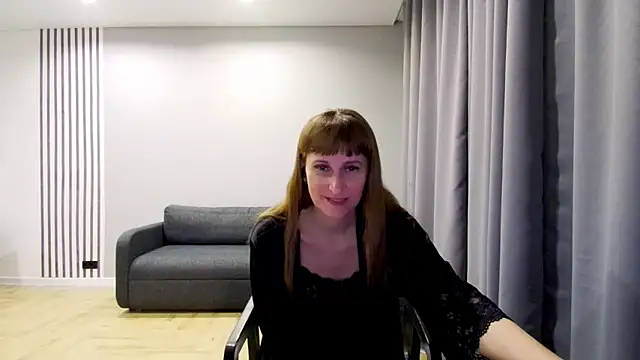 Snapshot of Daniella_Lorente chatting on December 22, 2024, 4:39 am Daniella Lorente online show from December 22, 2024, 4:39 am