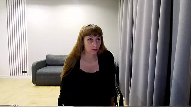 Snapshot of Daniella_Lorente chatting on December 29, 2024, 4:38 am Daniella Lorente online show from December 29, 2024, 4:38 am