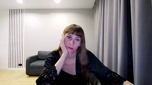 Snapshot of Daniella_Lorente chatting on January 10, 2025, 5:05 am Daniella Lorente online show from January 10, 2025, 5:05 am