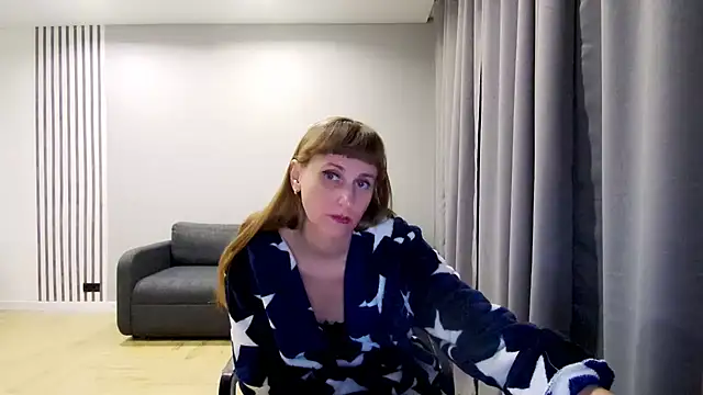 Snapshot of Daniella_Lorente chatting on January 12, 2025, 4:21 am Daniella Lorente online show from January 12, 2025, 4:21 am