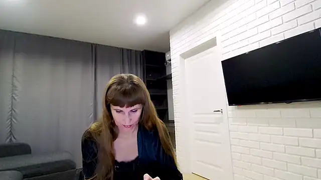 Snapshot of Daniella_Lorente chatting on October 16, 2025, 9:05 pm Daniella Lorente online show from October 16, 2025, 9:05 pm