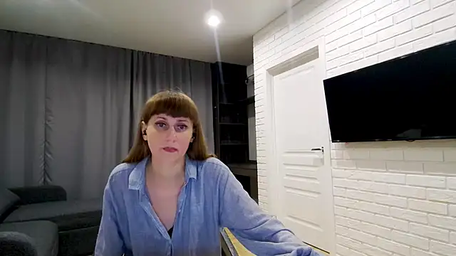Daniella Lorente online show from May 13, 2026, 10:38 pm