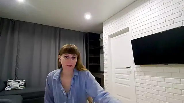 Daniella Lorente online show from May 31, 2026, 1:14 am