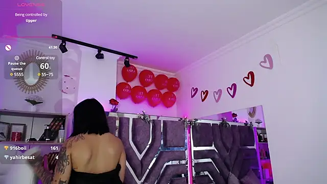 AliceWalker 11 online show from February 25, 2025, 2:47 am