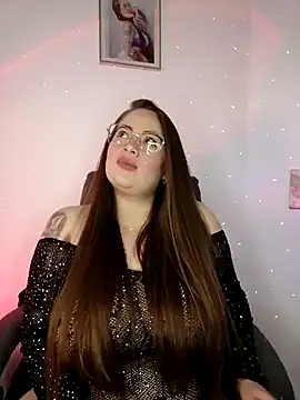 soofy   online show from October 10, 2025, 2:43 am