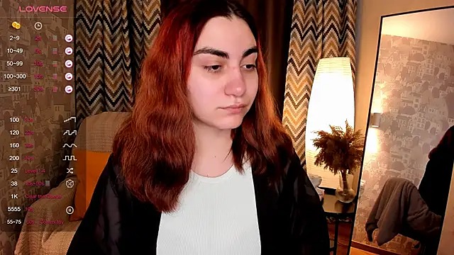 hannacheekss  online show from October 10, 2025, 2:10 am