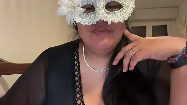 MashaCL online show from October 14, 2025, 5:14 pm