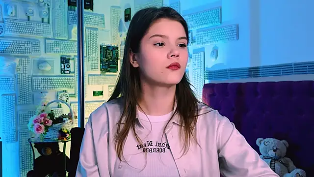 EvaThopson online show from March 21, 2025, 12:17 pm