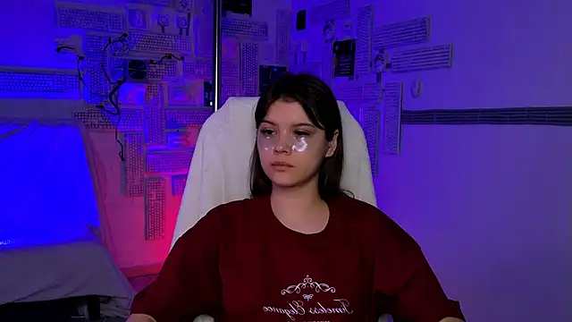 EvaThopson online show from February 15, 2026, 6:10 am