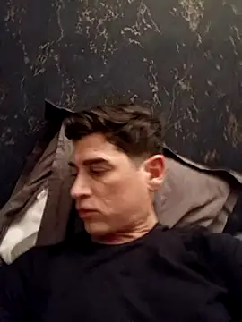 Snapshot of ElyasMatt chatting on January 20, 2025, 5:06 pm ElyasMatt online show from January 20, 2025, 5:06 pm