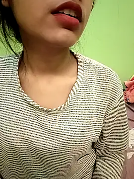 EACH 555 online show from November 28, 2025, 2:42 pm