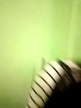 EACH 555 online show from December 18, 2025, 12:33 pm