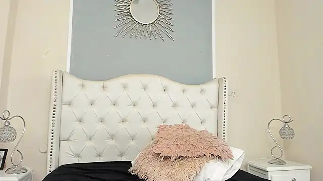 Snapshot of Ambar_Collingg chatting on January 31, 2025, 4:06 pm Ambar Collingg online show from January 31, 2025, 4:06 pm