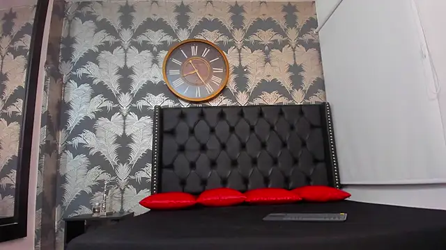 Snapshot of Ambar_Collingg chatting on February 10, 2025, 1:35 am Ambar Collingg online show from February 10, 2025, 1:35 am