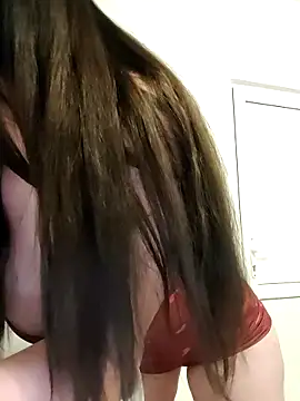 leeya lee online show from February 17, 2025, 6:26 pm