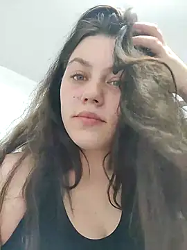 leeya lee online show from February 24, 2025, 2:08 am