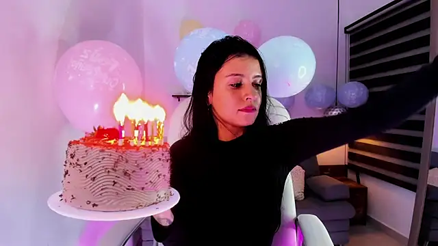 yenny garcia online show from October 7, 2025, 6:05 pm