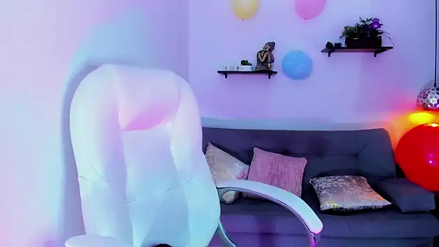 yenny garcia online show from November 1, 2025, 6:21 pm