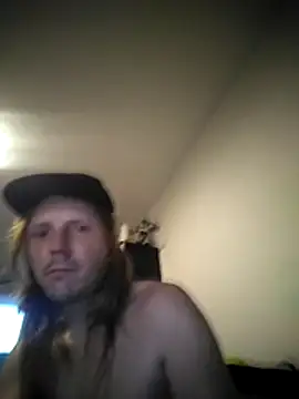 Snapshot of Vlastislav23 chatting on December 4, 2025, 2:48 pm Vlastislav23 online show from December 4, 2025, 2:48 pm