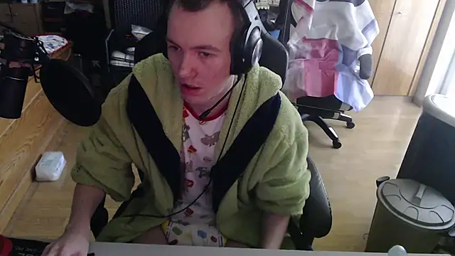 BabyDracoDarkfang online show from April 23, 2026, 10:36 am
