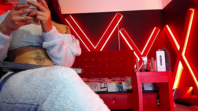 engel devil online show from October 31, 2025, 12:50 pm