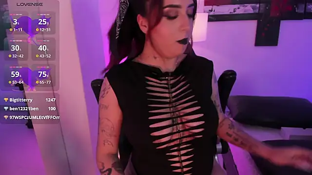 Snapshot of AnnikaMerliahh_ chatting on February 13, 2025, 6:16 pm AnnikaMerliahh online show from February 13, 2025, 6:16 pm