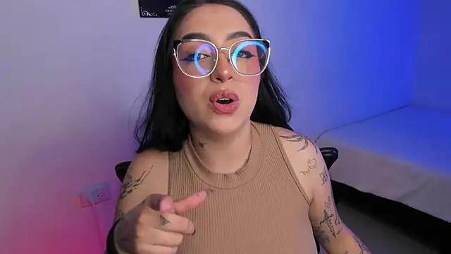 Snapshot of AnnikaMerliahh_ chatting on September 18, 2025, 4:36 am AnnikaMerliahh online show from September 18, 2025, 4:36 am