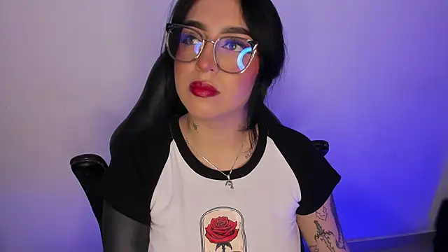 Snapshot of AnnikaMerliahh_ chatting on October 11, 2025, 3:50 am AnnikaMerliahh online show from October 11, 2025, 3:50 am