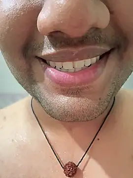 ved240 online show from February 14, 2025, 1:40 pm