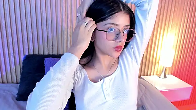 lana dol online show from October 3, 2025, 12:35 pm