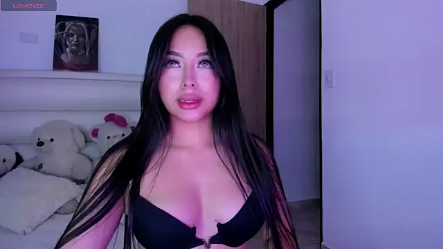 Snapshot of gaby_desire777 chatting on May 16, 2026, 5:04 am gaby desire777 online show from May 16, 2026, 5:04 am
