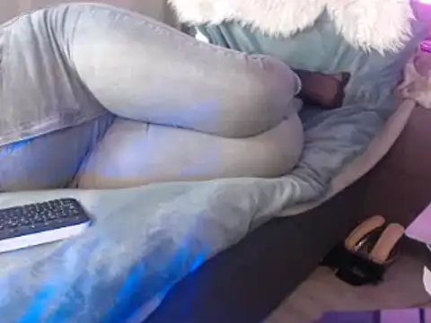 GoddessMonicaNylon online show from October 9, 2025, 2:53 am