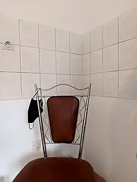 Snapshot of Nell-X chatting on December 7, 2024, 12:35 pm Nell-X online show from December 7, 2024, 12:35 pm