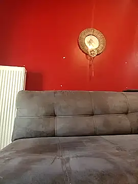 Snapshot of Nell-X chatting on September 30, 2025, 11:04 am Nell-X online show from September 30, 2025, 11:04 am