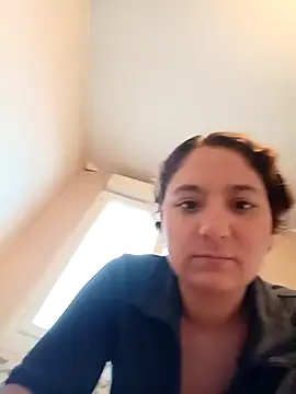 Snapshot of Nell-X chatting on October 20, 2025, 7:20 am Nell-X online show from October 20, 2025, 7:20 am